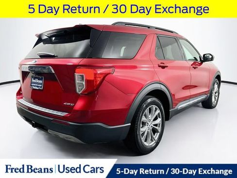 Certified 2023 Ford Explorer XLT w/ Equipment Group 202A AWD/4WD image 9