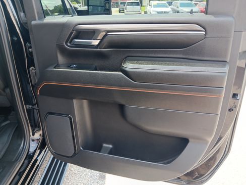 Used 2024 GMC Sierra 2500 AT4 w/ AT4 Premium Plus Package AWD/4WD image 19