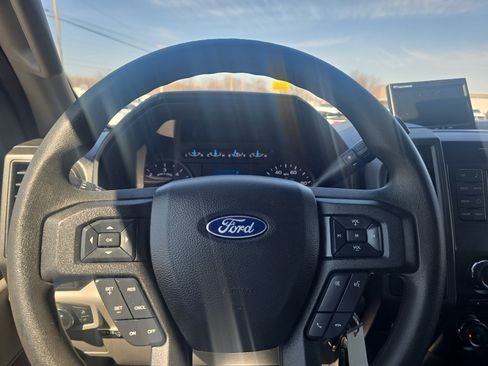 Used 2018 Ford F450 XL w/ Power Equipment Group image 30