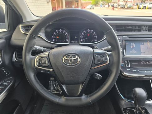 Used 2015 Toyota Avalon XLE Touring FWD image 18