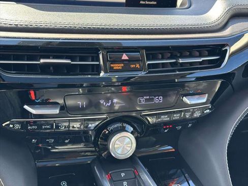 Used 2023 Acura MDX Advance Package image 27