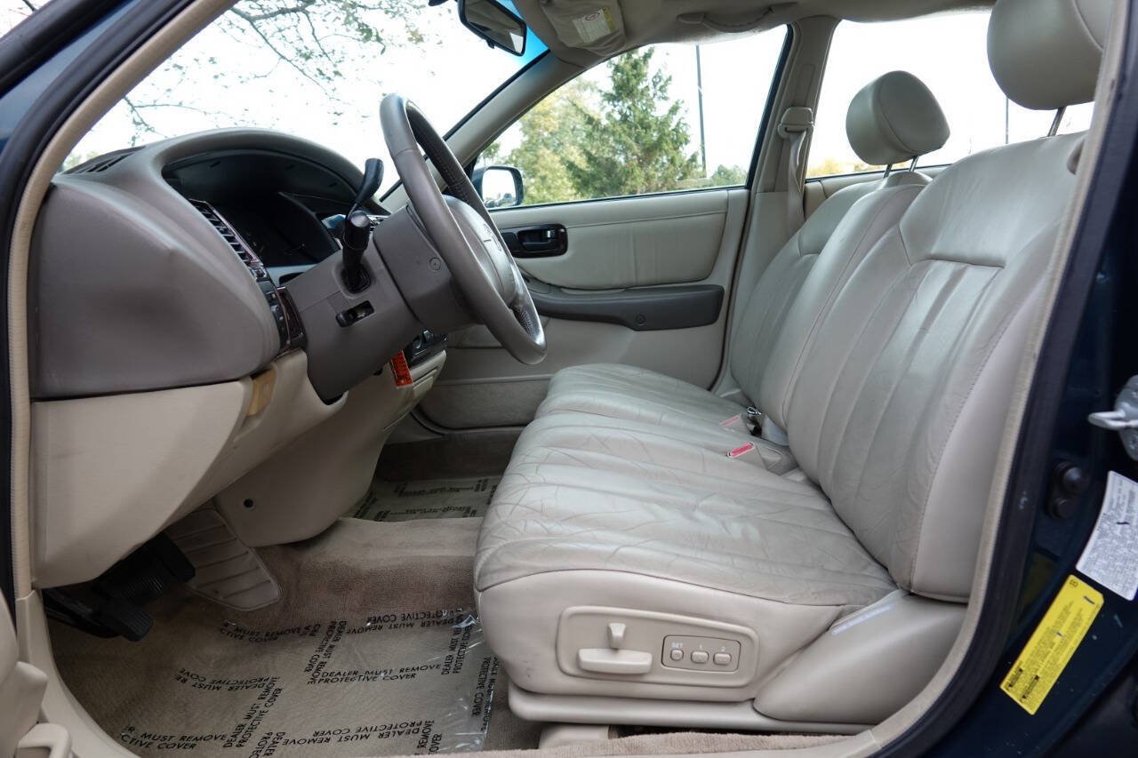 Used 1999 Toyota Avalon XLS FWD image 61