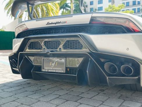 Used 2015 Lamborghini Huracan LP 610-4 AWD/4WD image 49