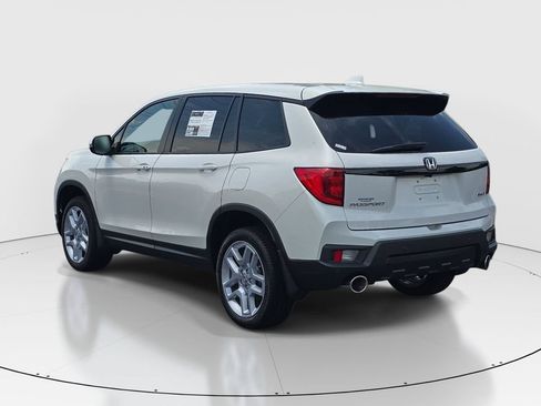 Used 2025 Honda Passport EX-L image 7