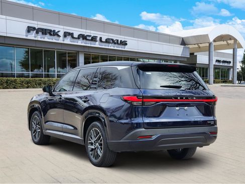 Used 2026 Lexus TX 350 350 Luxury image 4