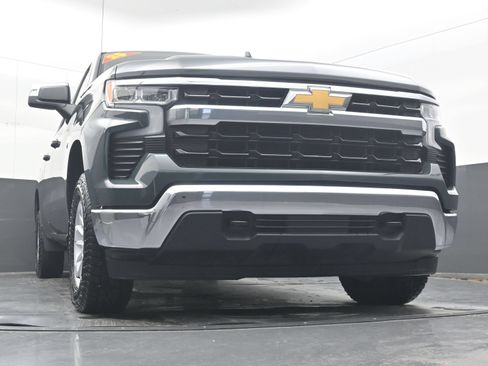 Used 2025 Chevrolet Silverado 1500 LT AWD/4WD image 23