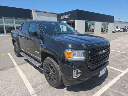 Used 2022 GMC Canyon Elevation w/ Elevation Premium Package AWD/4WD image 2