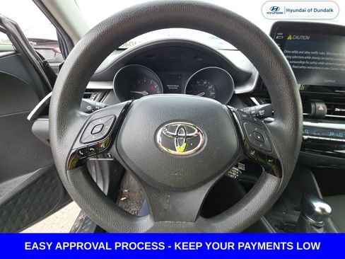 Used 2021 Toyota C-HR LE image 18