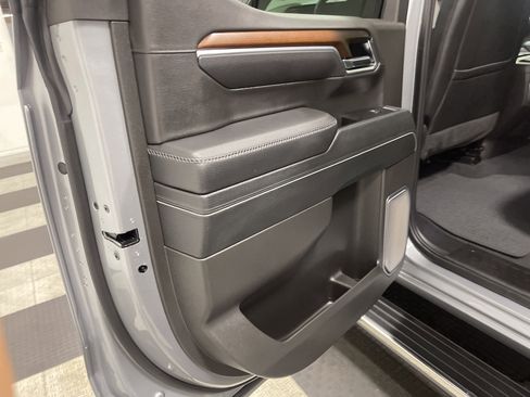 Used 2025 GMC Sierra 1500 Denali w/ Denali Reserve Package image 15