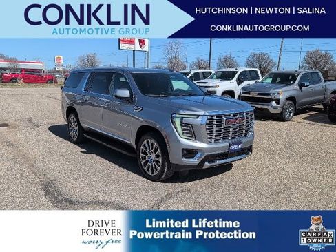 Used 2025 GMC Yukon XL Denali image 1