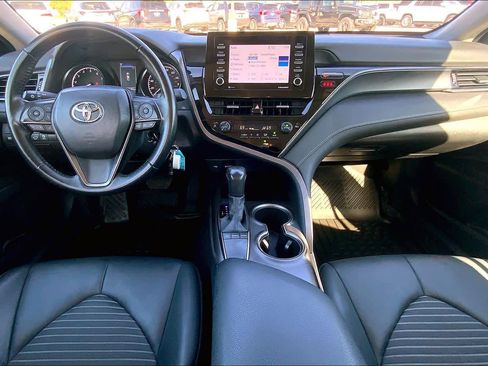 Used 2023 Toyota Camry SE image 15