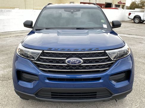Used 2020 Ford Explorer XLT w/ Class III Trailer Tow Package image 10