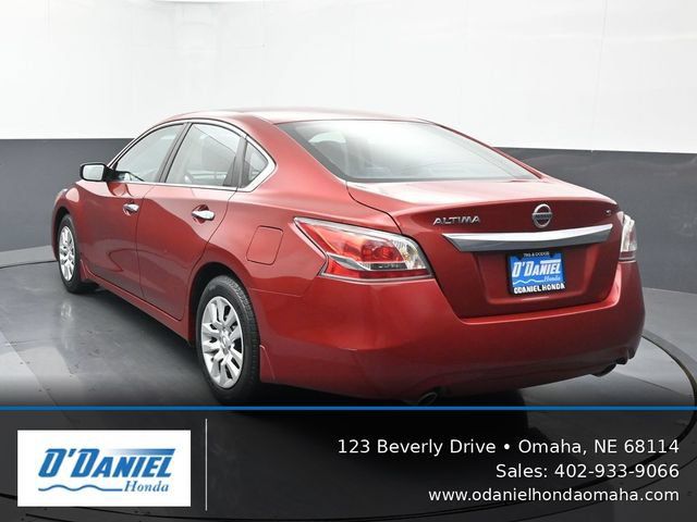 Used 2015 Nissan Altima 2.5 S w/ Power Driver Seat Package FWD image 4