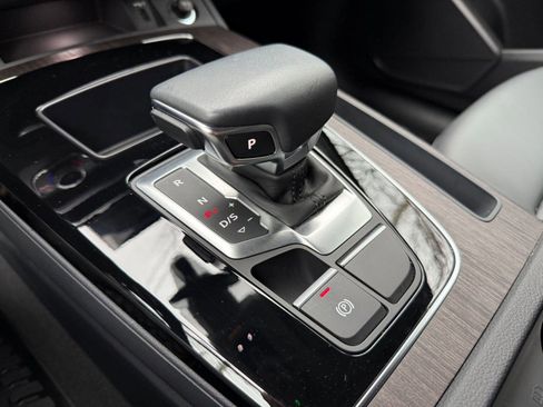 Certified 2024 Audi Q5 2.0T Premium image 17