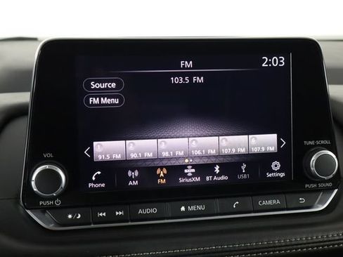 Used 2024 Nissan Rogue SV w/ SV Premium Package FWD image 30