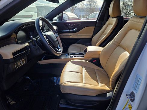 Certified 2022 Lincoln Corsair Reserve w/ Elements Package image 24