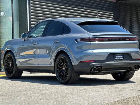 New 2026 Porsche Cayenne Coupe AWD/4WD image 3