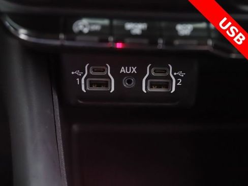 Used 2024 Dodge Durango SXT w/ SXT Blacktop Group image 24