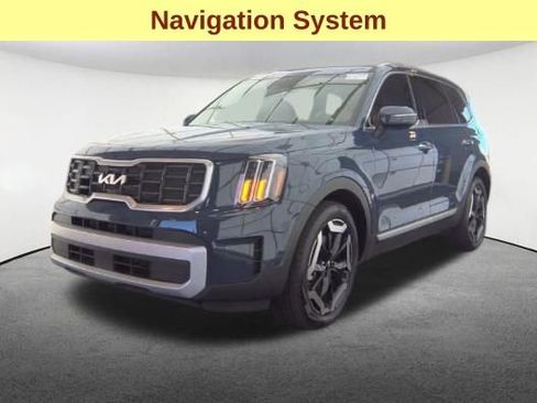Used 2024 Kia Telluride S image 4