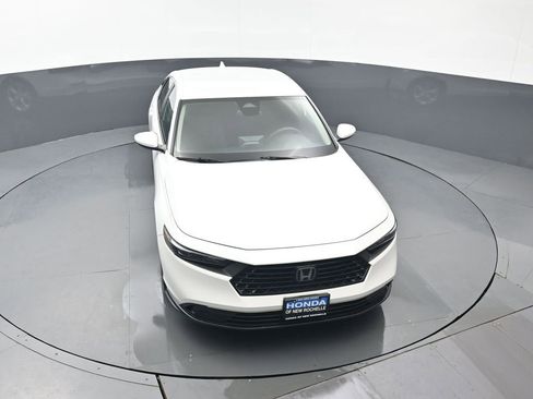 Certified 2023 Honda Accord LX image 43