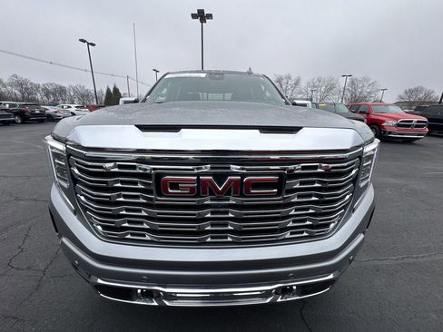 Used 2024 GMC Sierra 1500 Denali w/ Technology Package AWD/4WD image 26