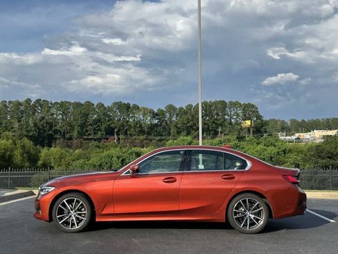 Used 2021 BMW 330i xDrive Sedan AWD/4WD image 2
