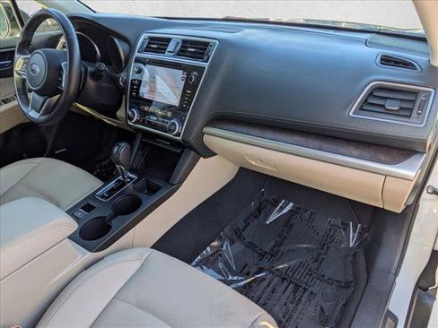 Used 2019 Subaru Outback 2.5i Limited AWD/4WD image 23