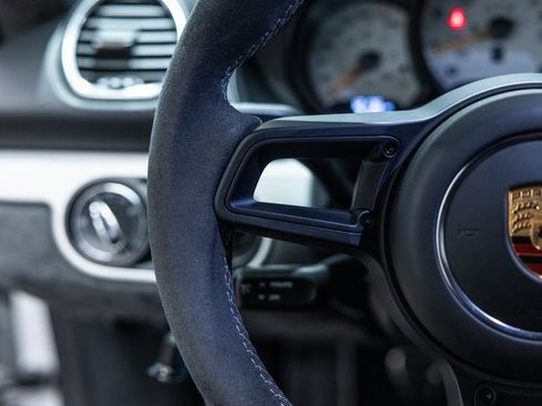 Used 2020 Porsche 718 Cayman GT4 image 34