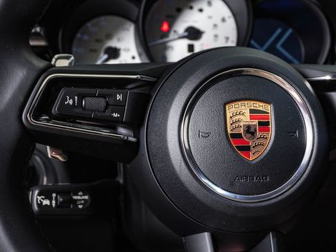 Certified 2026 Porsche Macan AWD/4WD image 20