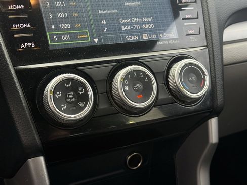 Used 2016 Subaru Forester 2.5i Premium image 18