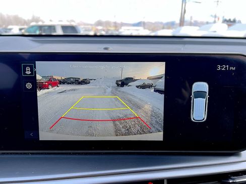 Certified 2025 Kia Sorento EX w/ Panoramic Sunroof Package image 17