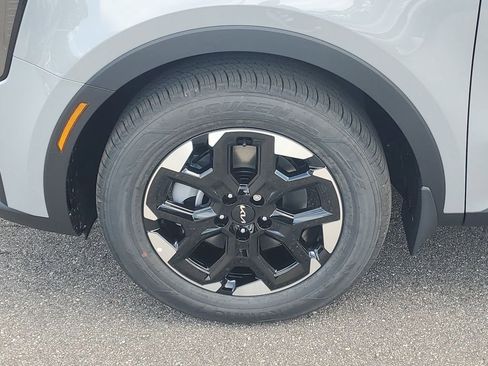 Used 2026 Kia Sorento S FWD image 4