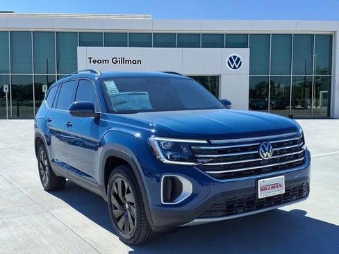 New 2026 Volkswagen Atlas SE FWD image 1