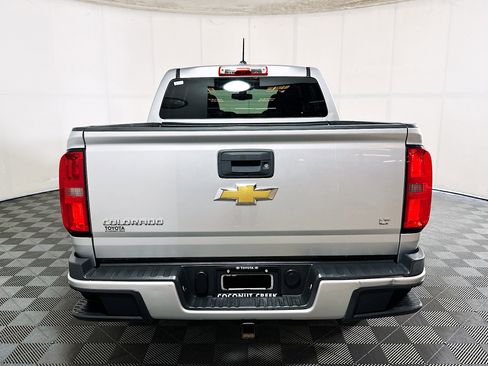 Used 2015 Chevrolet Colorado LT w/ LT Convenience Package RWD image 4