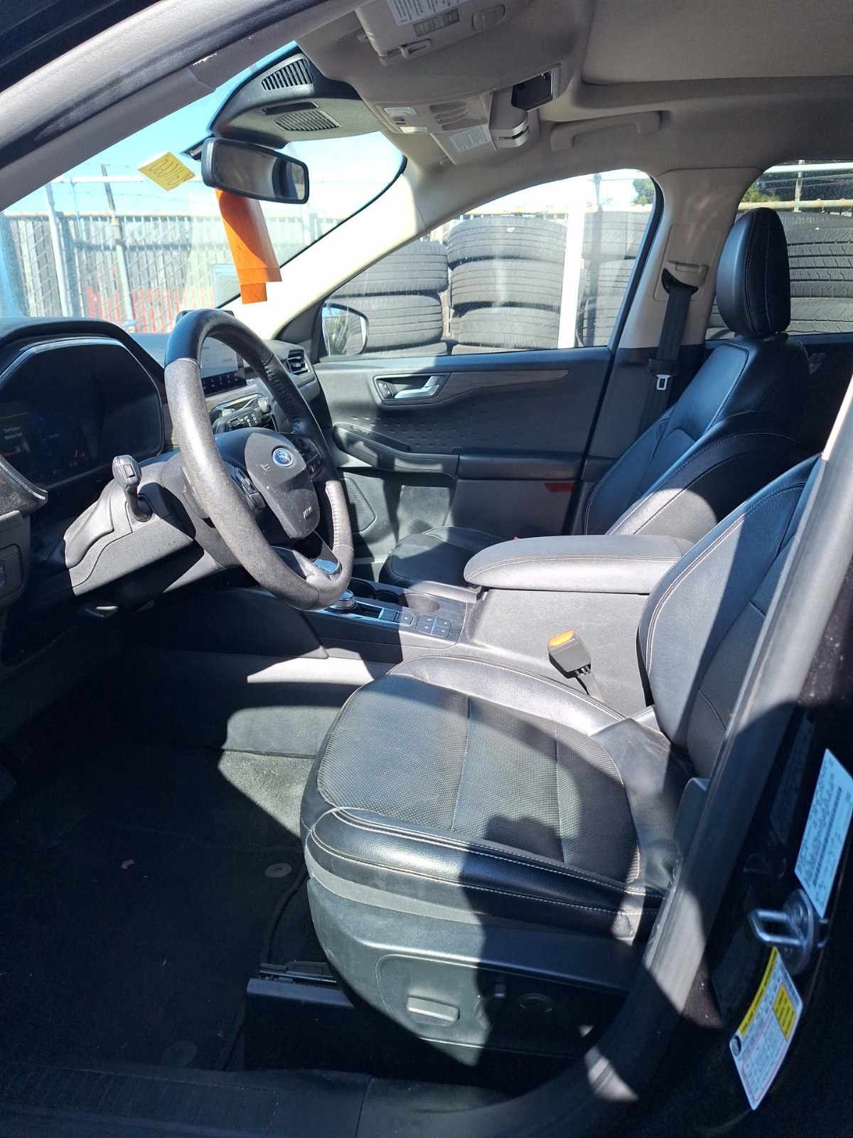 Used 2020 Ford Escape Titanium AWD/4WD image 9