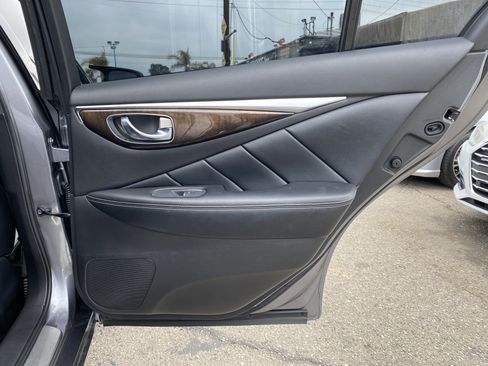 Used 2019 INFINITI Q50 Luxe w/ Essential Package (3.0T Luxe) RWD image 21