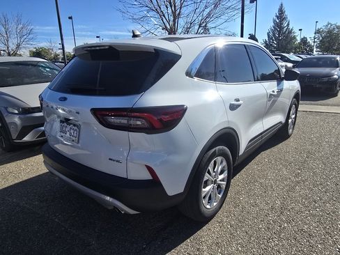 Used 2024 Ford Escape Active w/ Tech Pack #1 AWD/4WD image 17