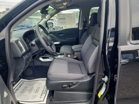 New 2026 Nissan Frontier SV w/ All-Weather Content Package AWD/4WD image 11