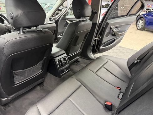 Used 2018 BMW 320i Sedan RWD image 40