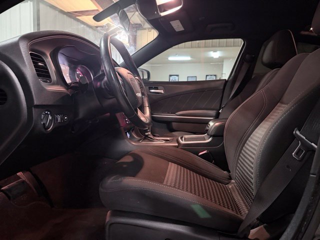 Used 2023 Dodge Charger SXT RWD image 10