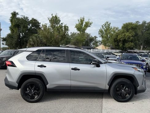 Used 2023 Toyota RAV4 XLE w/ Convenience Package FWD image 4