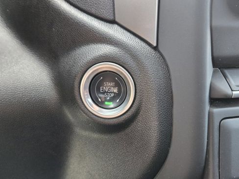 Used 2025 Chevrolet Silverado 1500 Custom image 24