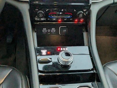 Used 2023 Jeep Grand Cherokee L Limited image 12