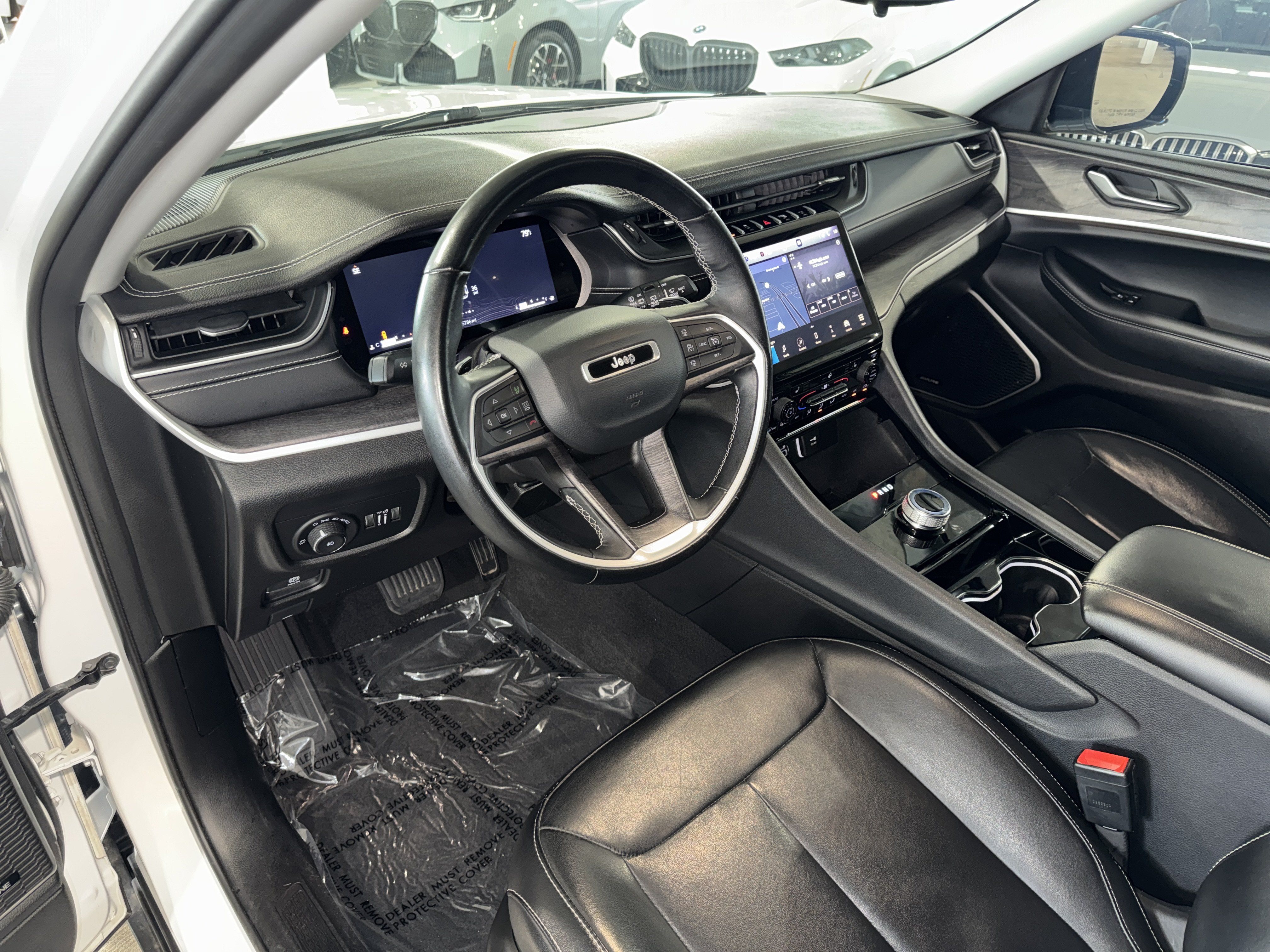 Used 2022 Jeep Grand Cherokee L Limited RWD image 22