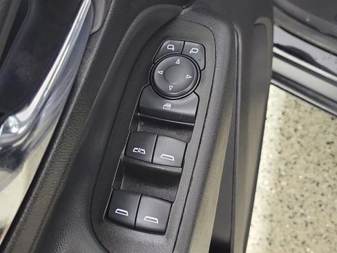 Used 2022 Chevrolet Equinox LT FWD image 22