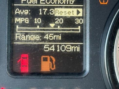 Used 2024 RAM 1500 Classic SLT image 20