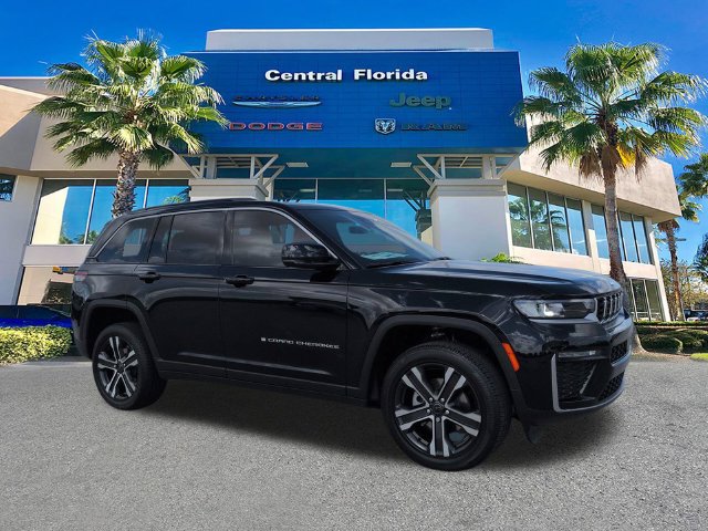 New 2027 Jeep Grand Cherokee Limited w/ Trailer Tow Package AWD/4WD image 2