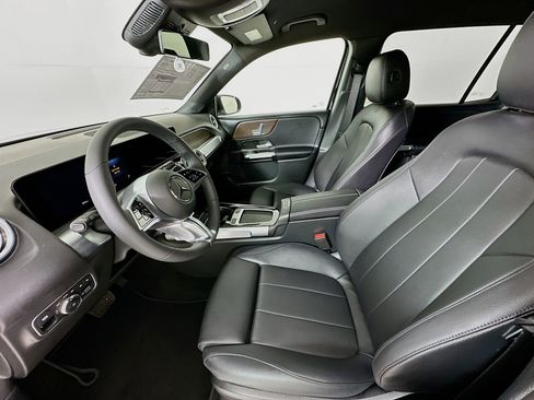 New 2026 Mercedes-Benz GLB 250 image 21