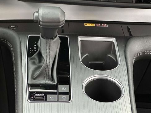 Used 2026 Toyota Sienna LE image 24