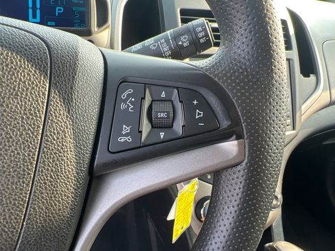 Used 2016 Chevrolet Sonic LS image 28
